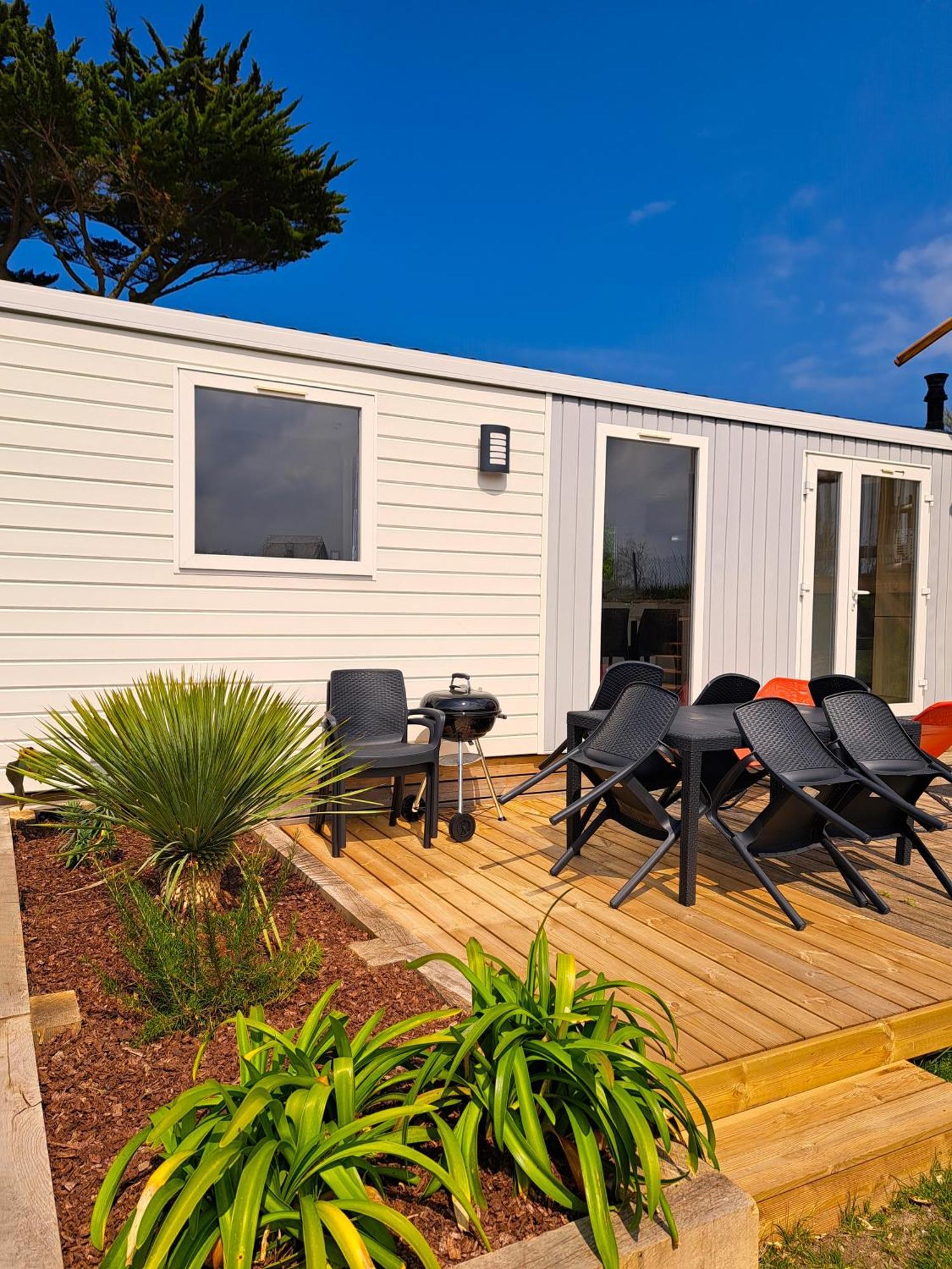 Camping De La Cote Des Legendes Brignogan-Plages Exteriér fotografie